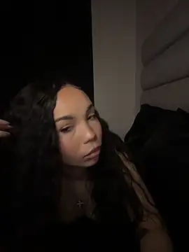 Snapshot of nikkiloveee chatting on February 8, 2026, 2:31 am nikkiloveee online show from February 8, 2026, 2:31 am