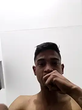 Snapshot of Dangers24 chatting on March 21, 2026, 5:52 am Dangers24 online show from March 21, 2026, 5:52 am