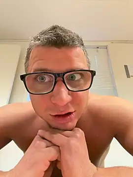 Snapshot of PolishBoy1995 chatting on November 12, 2025, 1:59 pm PolishBoy1995 online show from November 12, 2025, 1:59 pm
