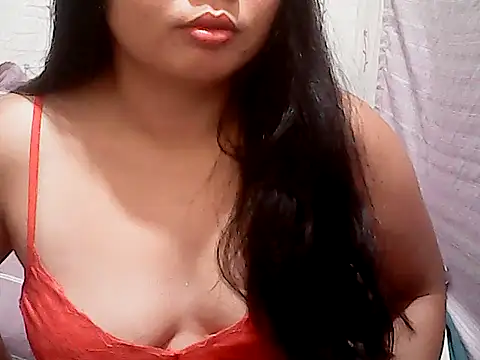 MahusaynaPiinay online show from July 5, 2026, 10:27 pm