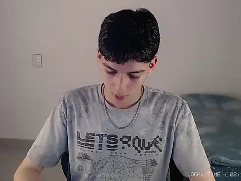 Snapshot of Sett_01 chatting on November 4, 2025, 7:12 am Sett 01 online show from November 4, 2025, 7:12 am