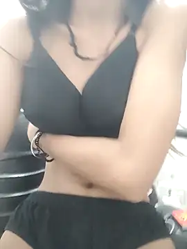 Snapshot of Lendha_13 chatting on October 28, 2025, 7:40 am Lendha 13 online show from October 28, 2025, 7:40 am