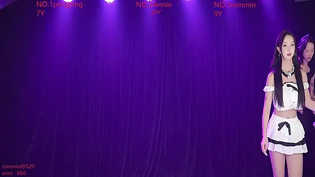 Snapshot of forever_002 chatting on November 8, 2025, 5:27 pm forever 002 online show from November 8, 2025, 5:27 pm