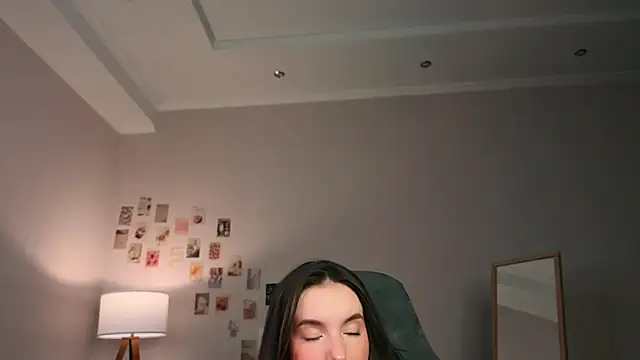 yourfrenchteacher online show from November 29, 2025, 4:56 am