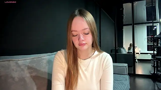 SecretGerl baby2007 online show from January 15, 2026, 3:04 pm