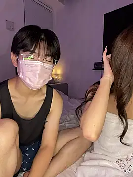 OnlyHentai JP online show from November 24, 2025, 1:33 pm