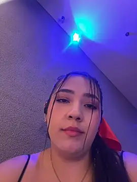 Hannahpradaa  online show from November 13, 2025, 12:14 am