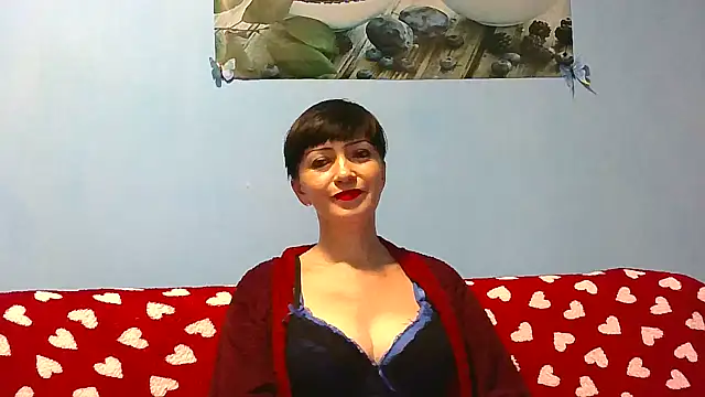 Snapshot of IffetLove42 chatting on November 18, 2025, 6:44 pm IffetLove42 online show from November 18, 2025, 6:44 pm