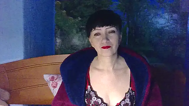 Snapshot of IffetLove42 chatting on February 6, 2026, 8:05 pm IffetLove42 online show from February 6, 2026, 8:05 pm