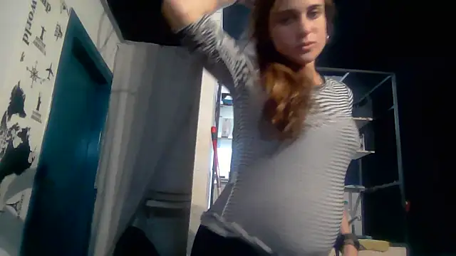 Snapshot of SinnEmily chatting on October 30, 2025, 4:15 pm SinnEmily online show from October 30, 2025, 4:15 pm