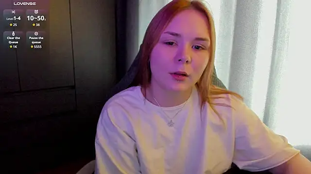 sophia lix online show from March 19, 2026, 5:51 am