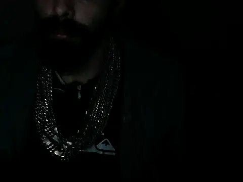 Snapshot of giovanift111 chatting on November 10, 2025, 11:32 pm giovanift111 online show from November 10, 2025, 11:32 pm