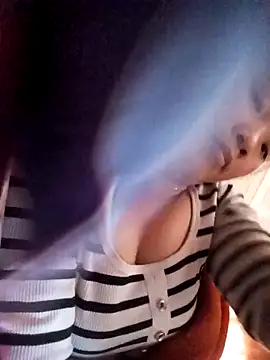 Lovebaby-love online show from November 20, 2025, 7:31 am