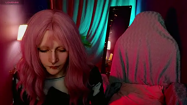 karkadeshk online show from April 1, 2026, 8:39 pm