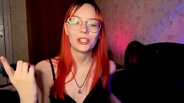 Snapshot of Midnight_Secret chatting on October 29, 2025, 5:34 pm Midnight Secret online show from October 29, 2025, 5:34 pm