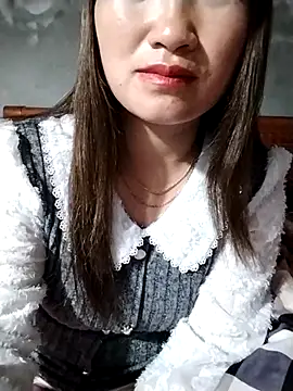 emini-xx online show from February 18, 2026, 11:56 pm