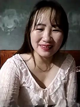 emini-xx online show from December 20, 2025, 3:26 pm