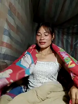 Snapshot of doggy-00 chatting on February 6, 2026, 10:17 pm doggy-00 online show from February 6, 2026, 10:17 pm