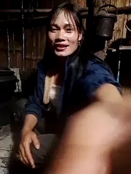 Snapshot of doggy-00 chatting on February 4, 2026, 10:54 am doggy-00 online show from February 4, 2026, 10:54 am