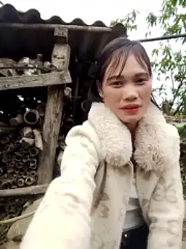 Snapshot of doggy-00 chatting on January 19, 2026, 9:24 am doggy-00 online show from January 19, 2026, 9:24 am