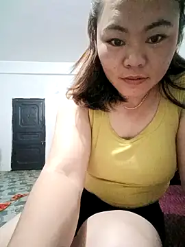 Snapshot of binhyen-00 chatting on November 9, 2025, 10:47 pm binhyen-00 online show from November 9, 2025, 10:47 pm