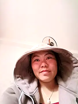 Snapshot of binhyen-00 chatting on November 20, 2025, 6:36 am binhyen-00 online show from November 20, 2025, 6:36 am