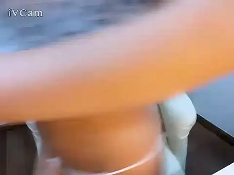 Snapshot of -Marinaa- chatting on November 4, 2025, 2:43 pm -Marinaa- online show from November 4, 2025, 2:43 pm