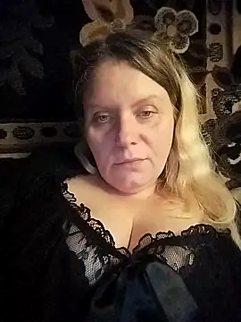 Lana-murr online show from December 21, 2025, 8:20 pm