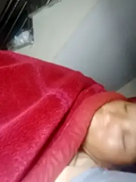 bella-la online show from November 19, 2025, 6:08 pm