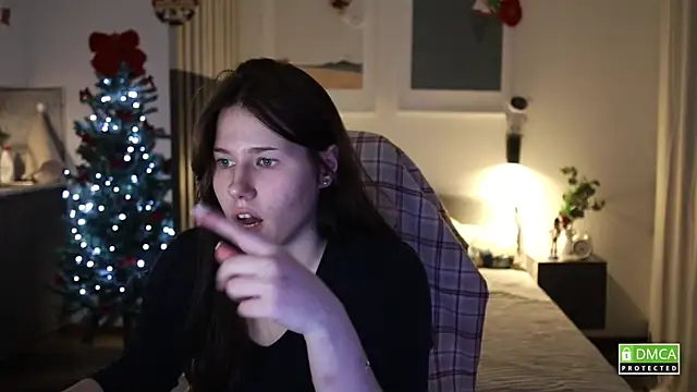 Snapshot of girl_u_never_met chatting on December 15, 2025, 5:52 pm girl u never met online show from December 15, 2025, 5:52 pm