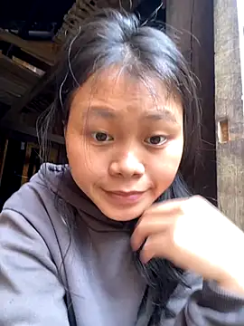 Snapshot of Sophia-123 chatting on October 28, 2025, 2:23 am Sophia-123 online show from October 28, 2025, 2:23 am