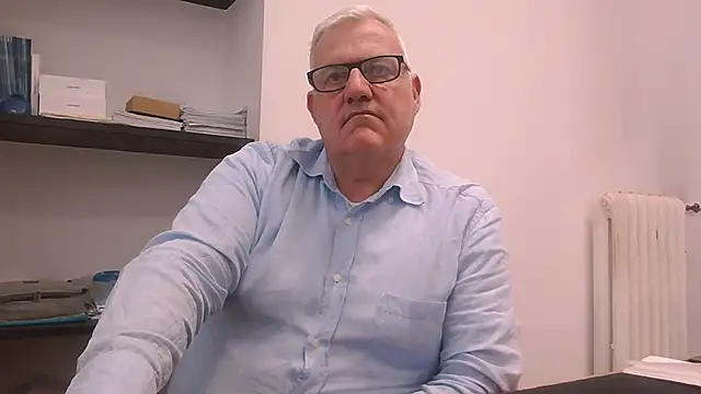 Diegoriv71 online show from May 18, 2026, 1:16 pm