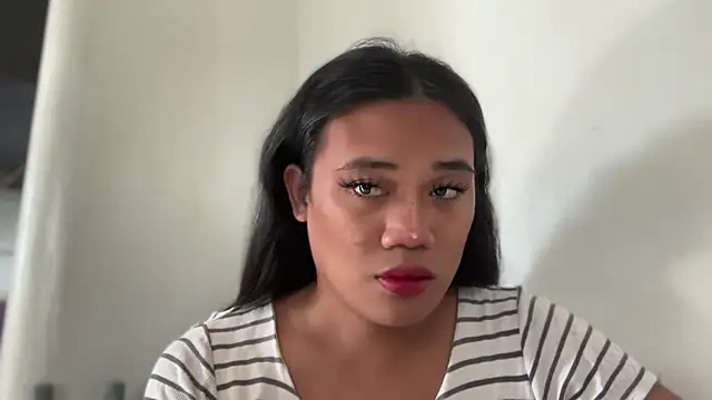 untouchable mia online show from November 4, 2025, 1:20 am