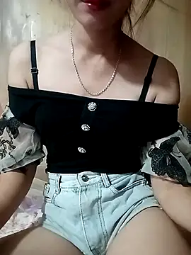 Em xinh01 online show from November 13, 2025, 8:18 am