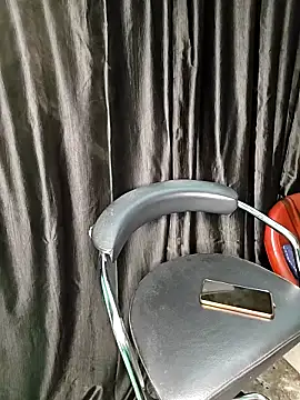 shreyareddy99 online show from February 2, 2026, 1:26 am