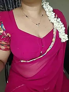 Snapshot of shreyareddy99 chatting on May 19, 2026, 6:26 pm shreyareddy99 online show from May 19, 2026, 6:26 pm