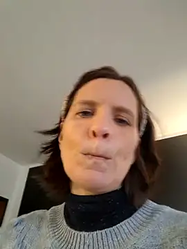 Piediniecollant online show from February 16, 2026, 11:20 am