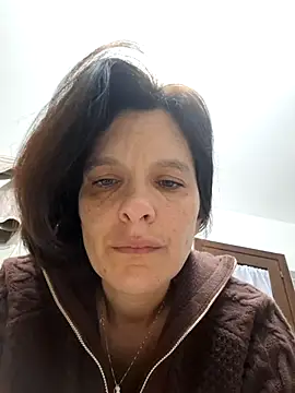 Piediniecollant online show from December 2, 2025, 5:42 am