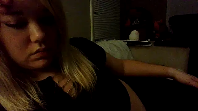 SilverSeductress online show from May 19, 2026, 8:54 am