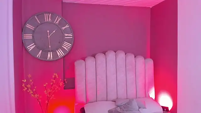 Snapshot of mia_jagger chatting on February 14, 2026, 8:42 pm mia jagger online show from February 14, 2026, 8:42 pm