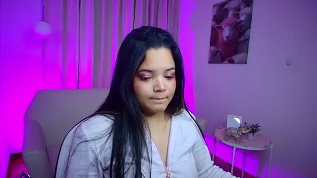 elli snow1 online show from November 26, 2025, 2:33 am