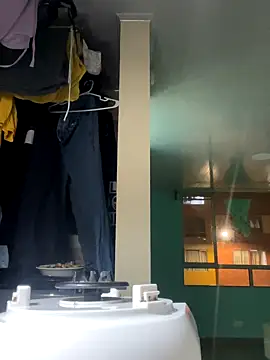 Snapshot of itsvell_ chatting on November 9, 2025, 2:48 am itsvell online show from November 9, 2025, 2:48 am