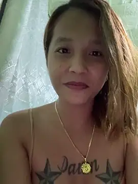 Snapshot of _bitesizedbabe chatting on October 27, 2025, 6:42 pm  bitesizedbabe online show from October 27, 2025, 6:42 pm