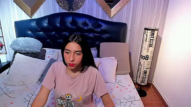 Snapshot of shirley_sweet_ chatting on October 30, 2025, 8:06 pm shirley sweet online show from October 30, 2025, 8:06 pm