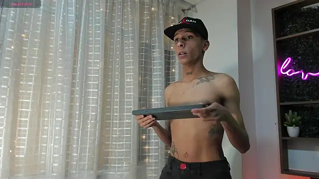 Max Steell online show from November 6, 2025, 2:26 am