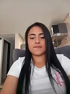 Snapshot of solandrea chatting on November 1, 2025, 4:23 pm solandrea online show from November 1, 2025, 4:23 pm