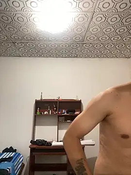 Snapshot of JOMIITALIA chatting on October 28, 2025, 6:07 pm JOMIITALIA online show from October 28, 2025, 6:07 pm