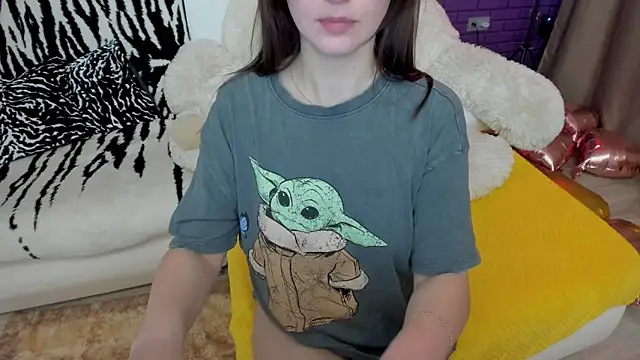 GlowMimi online show from May 20, 2026, 4:37 pm