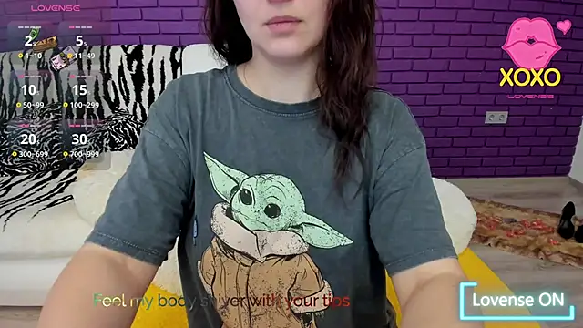 Snapshot of GlowMimi chatting on January 31, 2026, 9:24 pm GlowMimi online show from January 31, 2026, 9:24 pm