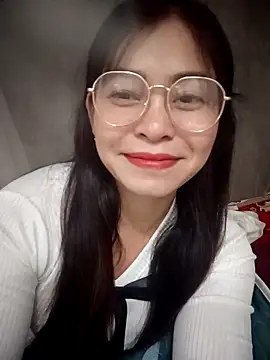 Bamboo-niee123 online show from December 17, 2025, 2:22 pm